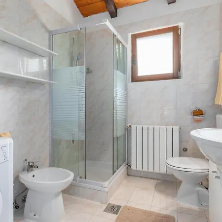 Korsa V Сasa de vacaciones Sveti Lovreč Pazenatički