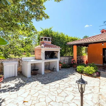 Korsa V Sveti Lovreč Pazenatički