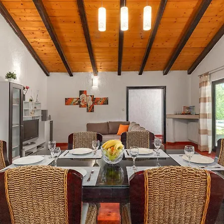 Сasa de vacaciones Korsa V *